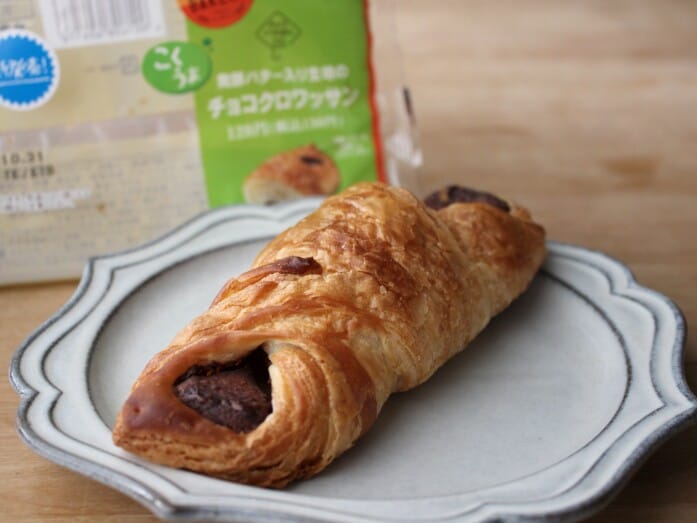 チョコクロワッサンは、ファミマの菓子パンの中でも人気の高い商品