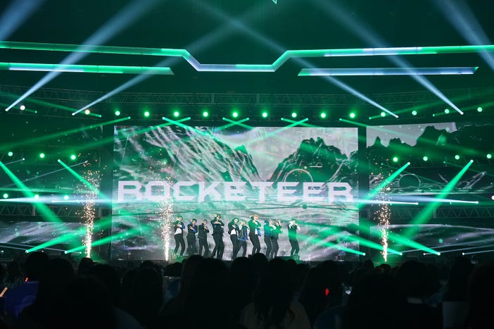 INI(C)LAPONE ENTERTAINMENT