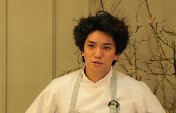 正門良規(C)2024映画「グランメゾン・パリ」製作委員会