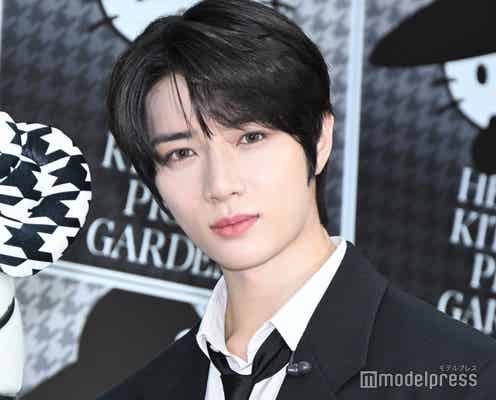 TXT・BEOMGYU(ボムギュ)黒スーツで六本木降臨 ハローキティをエスコート
