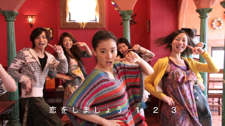 蒼井優／「恋人だらけのカフェ篇」