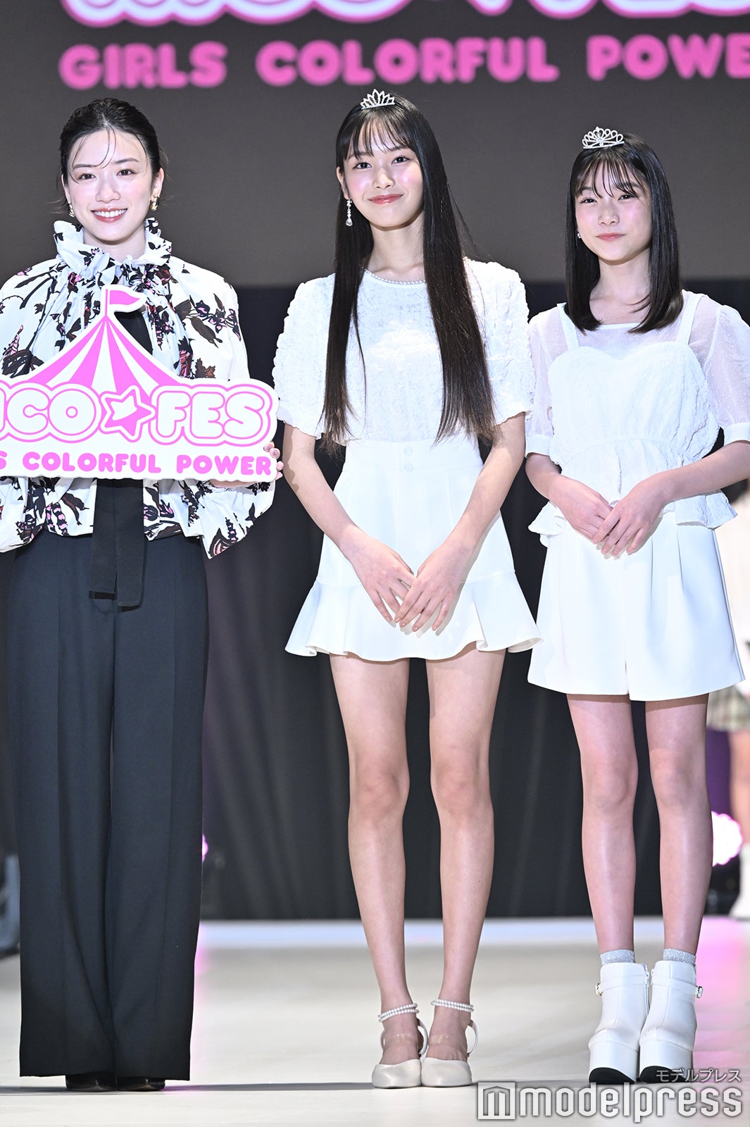 永野芽郁、十文字陽菜、梨里花（C）モデルプレス