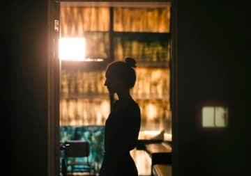 佐々木希 ディズニーランドへ オーラすごい 遭遇したい と反響 モデルプレス