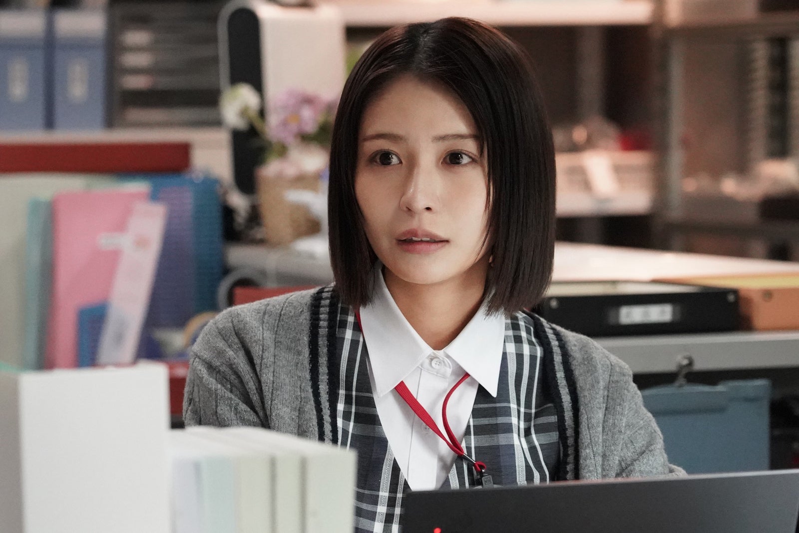 長濱ねる「院内警察」第9話より（C）フジテレビ／共同テレビ