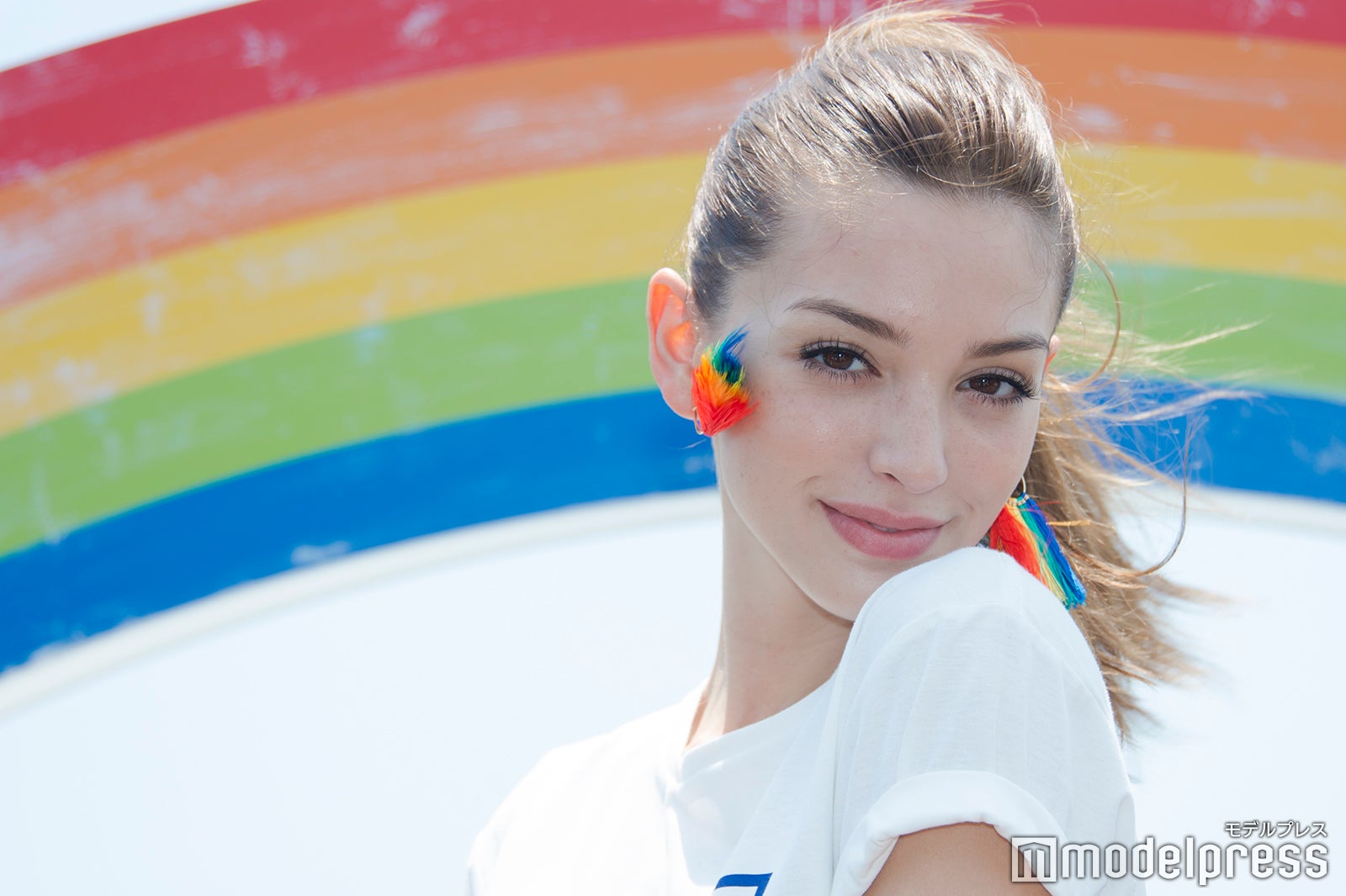 インスタ110万フォロワーの美女セリーヌ・ファラッチ来日　絶景フォトスポットに釘付け