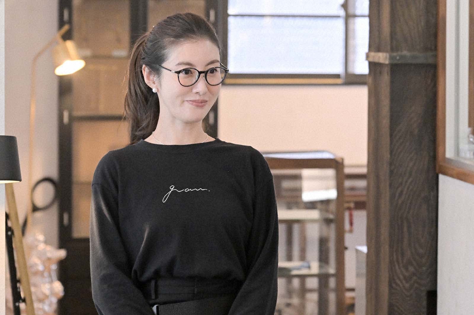 ともさかりえ「くるり～誰が私と恋をした？～」第4話より（C）TBS