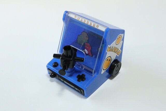 ダイソー　ボールゲーム