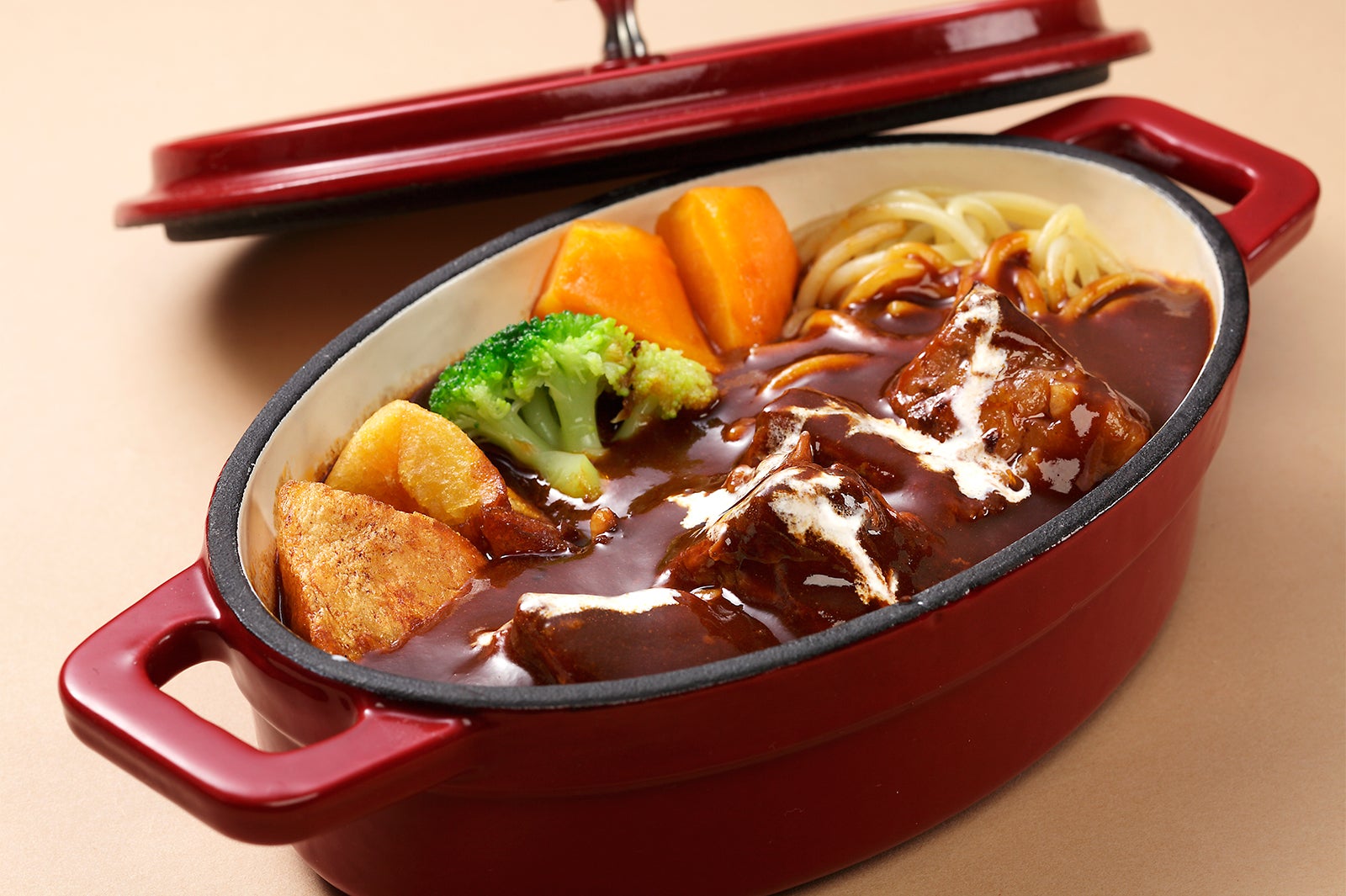 ビーフシチュー（BEER NEXT）／画像提供：横浜赤レンガ倉庫