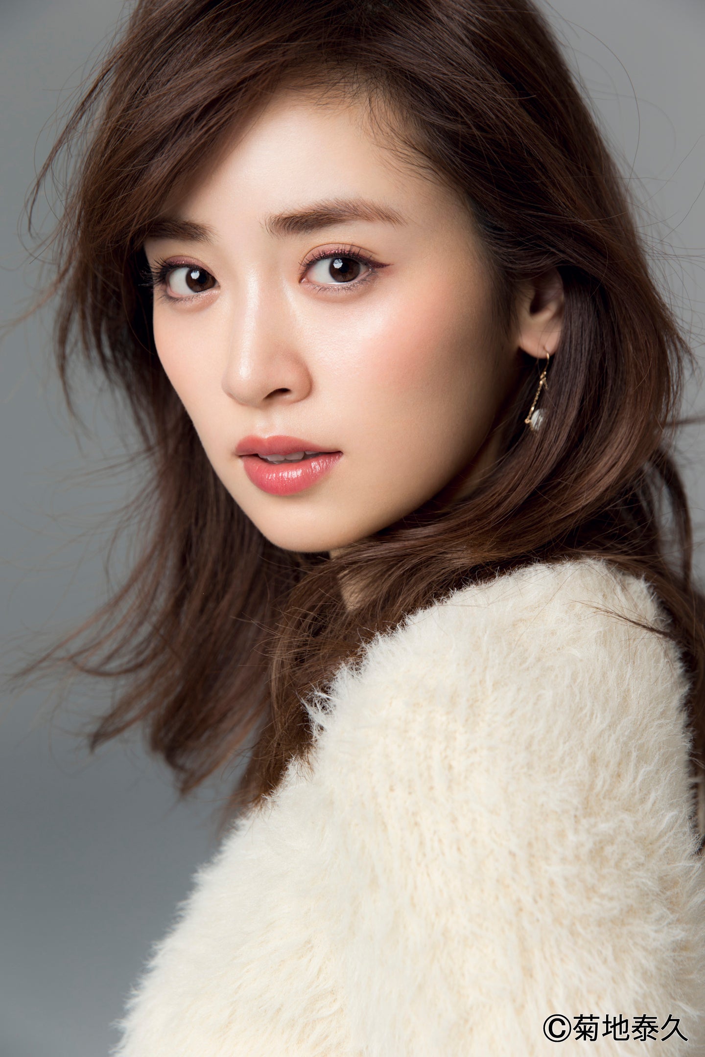 泉里香（C）Fujisan Magazine Service Co., Ltd. All Rights Reserved.