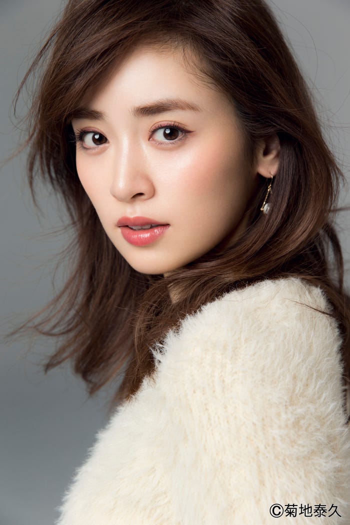 泉里香(C)Fujisan Magazine Service Co., Ltd. All Rights Reserved.