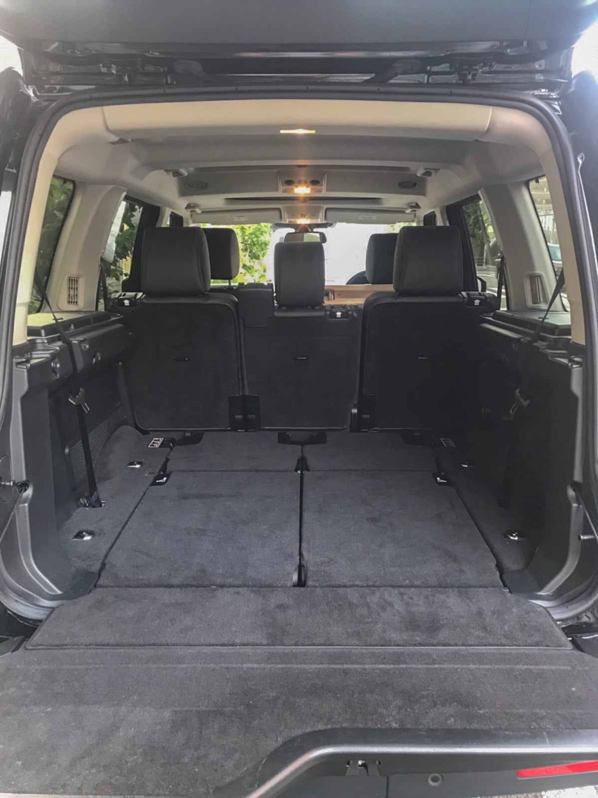 3列目の座席は倒して広々（撮影／小泉里子）