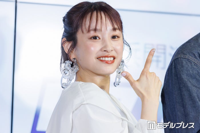高橋愛、人気韓国アイドルの従兄弟とミニモニ。曲でコラボ「顔そっくり」「ファンミ来てたの？」反響続々