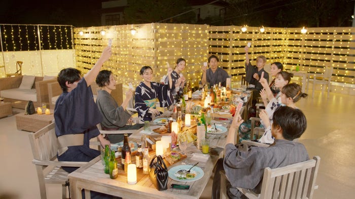 「ラブ トランジット」第3話(C)2023 Amazon Content Services, LLC or its Affiliates. All Rights Reserved.