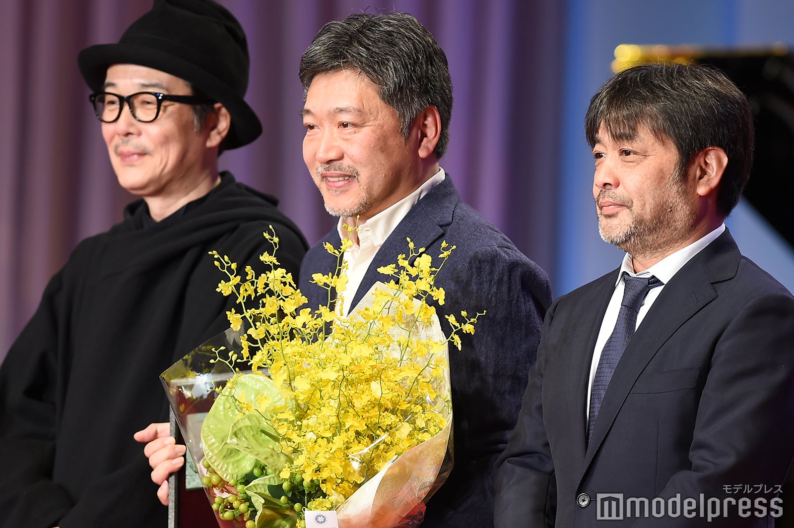 リリー・フランキー、是枝裕和監督、岸善幸監督（C）モデルプレス