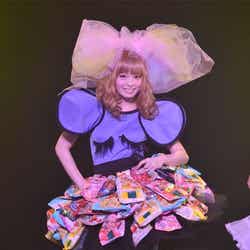 「HARAJUKU KAWAii!!!!WINTER 2011」でライブを行ったきゃりーぱみゅぱみゅ