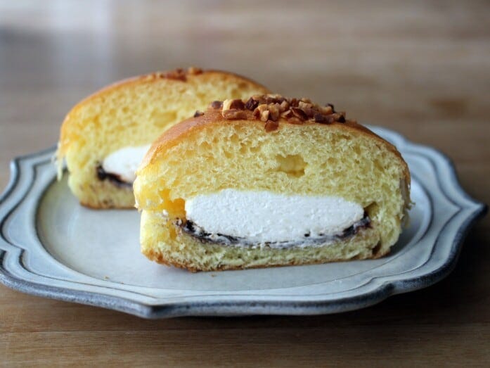 トッピングされたアーモンドも、満足感をアップ