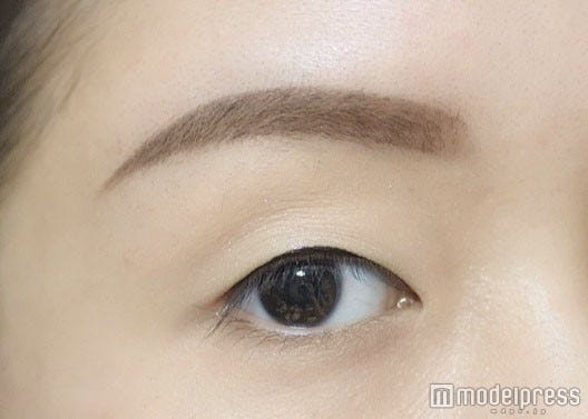 一重女子の眉メイク 目の形別で見る Ok眉 と Ng眉 モデルプレス 一重女子の眉メイク 目の形別で見る Ok眉 と Ng眉 モデルプレス