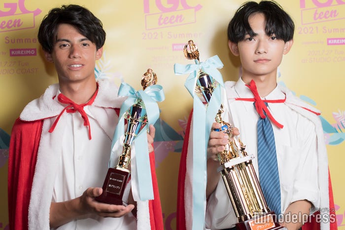 準グランプリ・山本架衣くん、グランプリ・山崎蒼空くん(C)モデルプレス