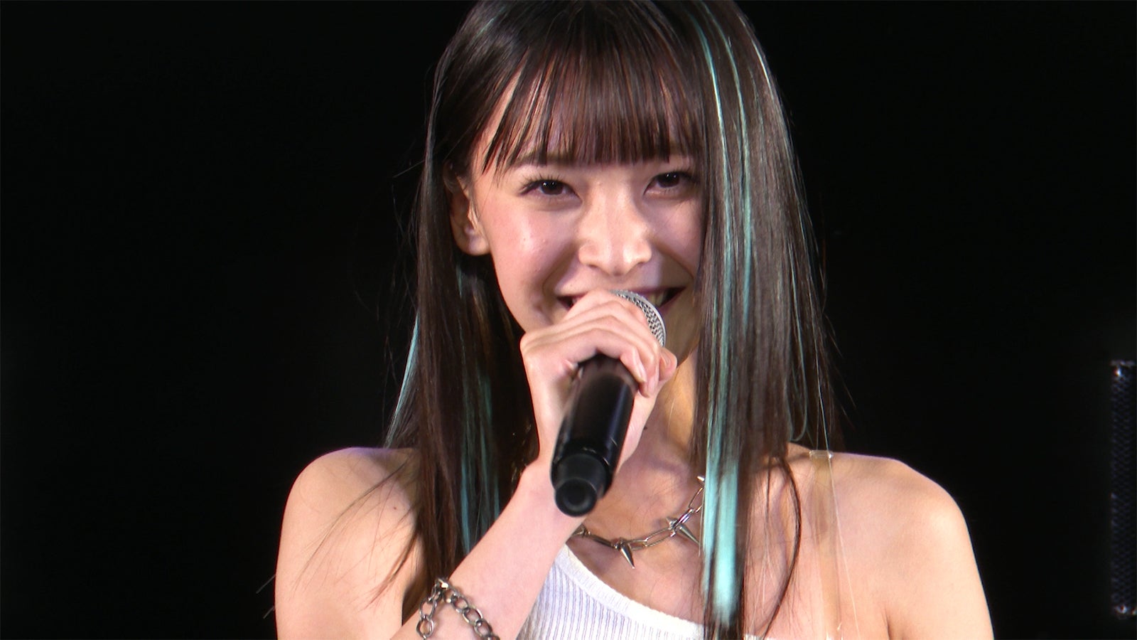 坂川陽香「OUT OF 48」第19話より（C）NTV