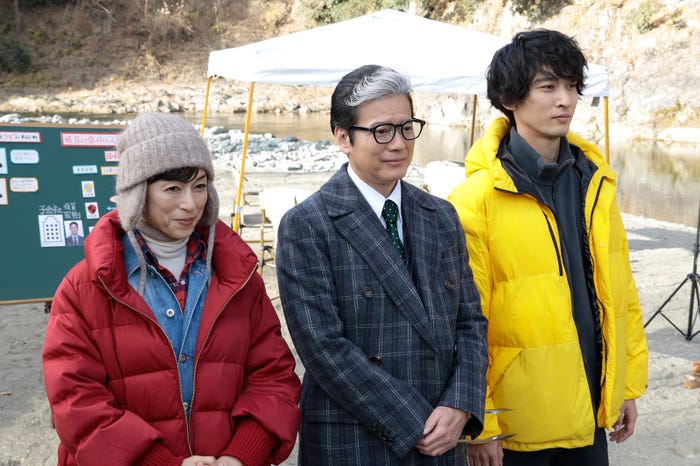 鈴木保奈美、唐沢寿明、上杉柊平「プライベートバンカー」第3話(C)テレビ朝日