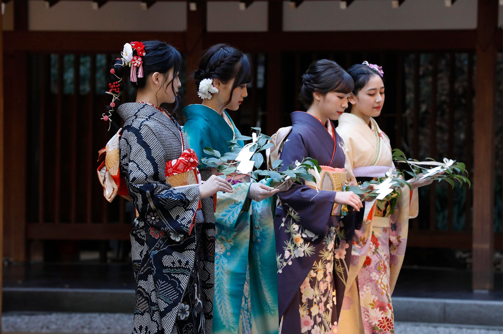 （左から）大園桃子、山下美月、渡辺みり愛、向井葉月（提供写真）
