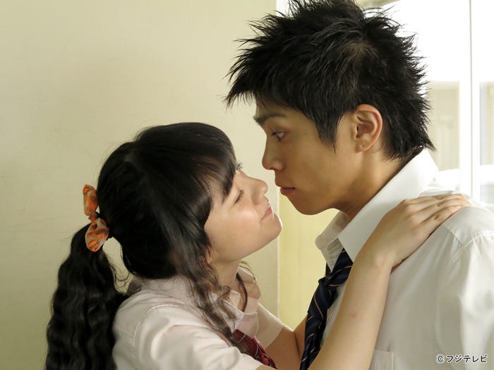 小島藤子、山本裕典/ドラマ「山田くんと7人の魔女」第6話より