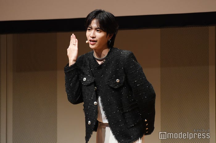 指輪を1年間匂わせていた志尊淳(C)モデルプレス