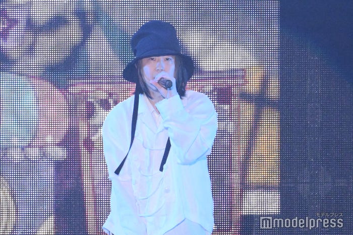 FAKE TYPE.(C)モデルプレス