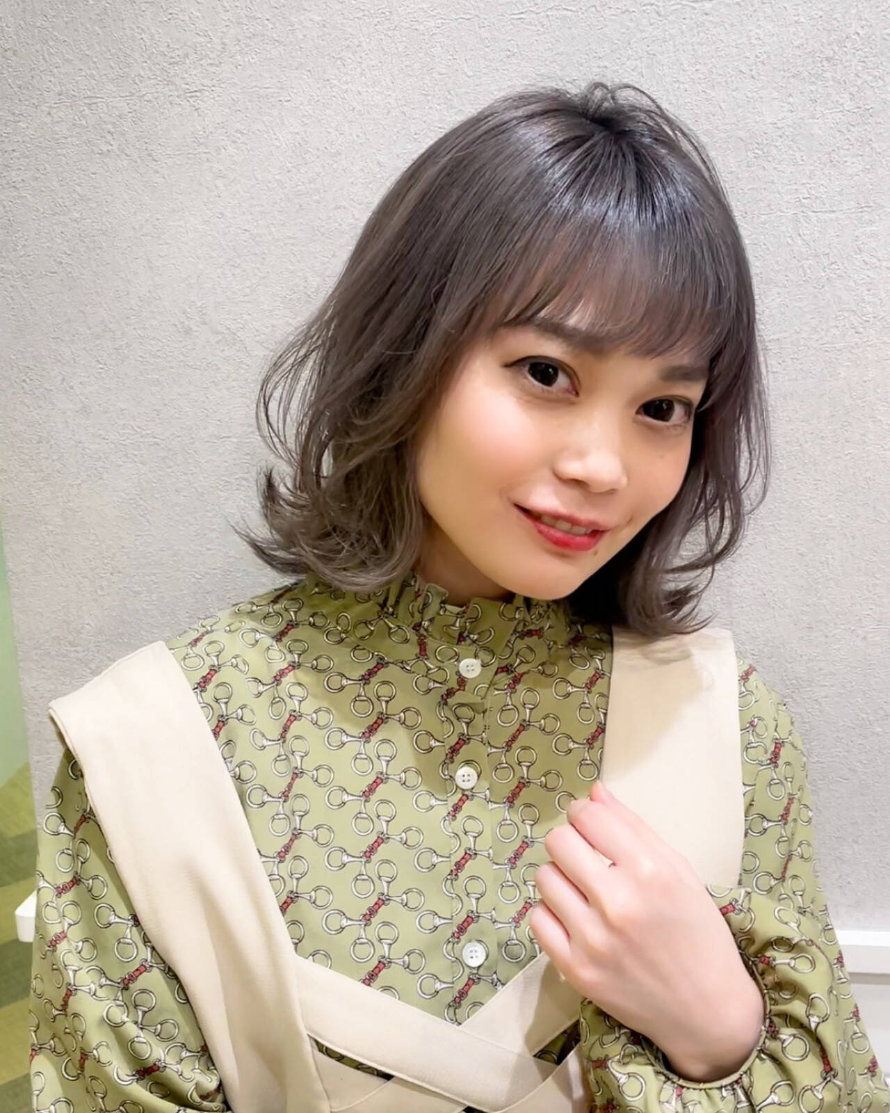 これからの季節にぴったりのヘアカラー3選 くすみ感 が鍵 モデルプレス これからの季節にぴったりのヘアカラー3選 くすみ感 が鍵 モデルプレス