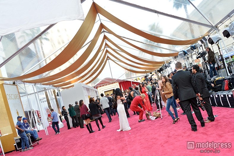 第87回アカデミー賞、レッドカーペット会場準備の様子（米・ドルビー・シアター／画像：モデルプレス）