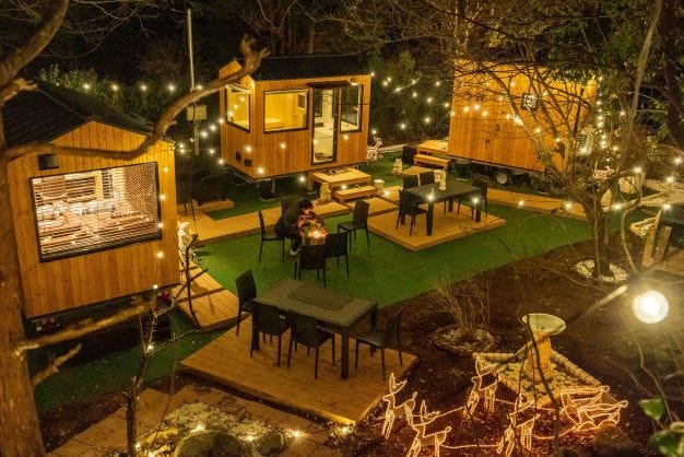 熱海に1人歓迎&愛犬宿泊可のグランピング施設、サウナやジャグジーも完備