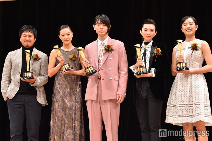 左から:ヤン・イクチュン、蒼井優、菅田将暉、田中麗奈、石橋静河 (C)モデルプレス