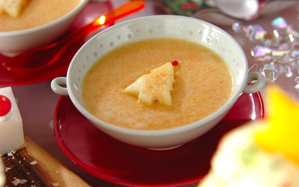 つぶつぶ食感がたまらない、子どもでも飲みやすい「ニンジンポタージュ」