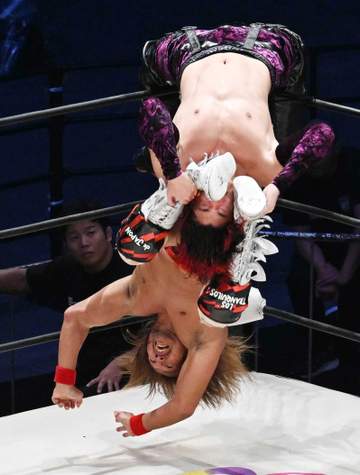 GHCヘビー級王者・内藤哲也が初防衛 「デ・ハポン」締めも披露 古巣に動員数完敗も宣言「ここから俺がノアを高みにお連れする」