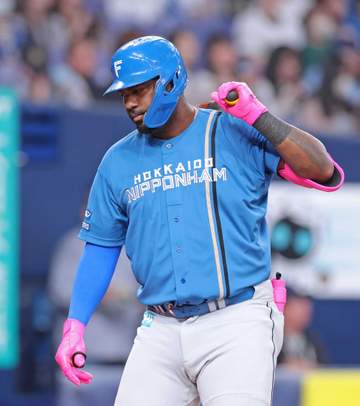 日本ハム5位転落 今季3度目の3連敗 新庄監督「モーレの爆発を待つしかないですよ」頼れる主砲レイエスの復調願う