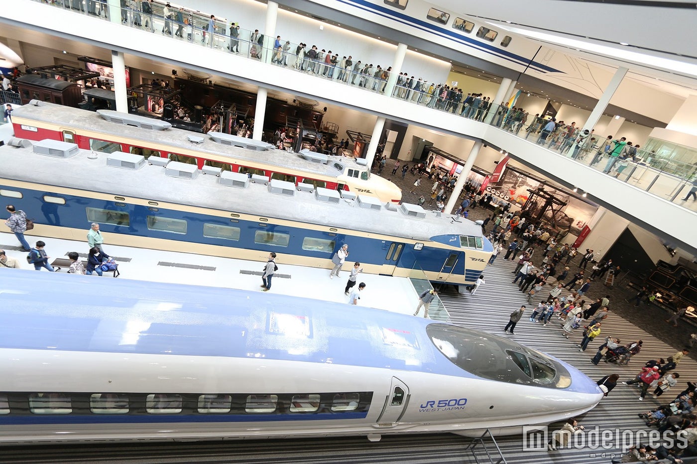 本館1階（2階から撮影）／画像提供：西日本旅客鉄道