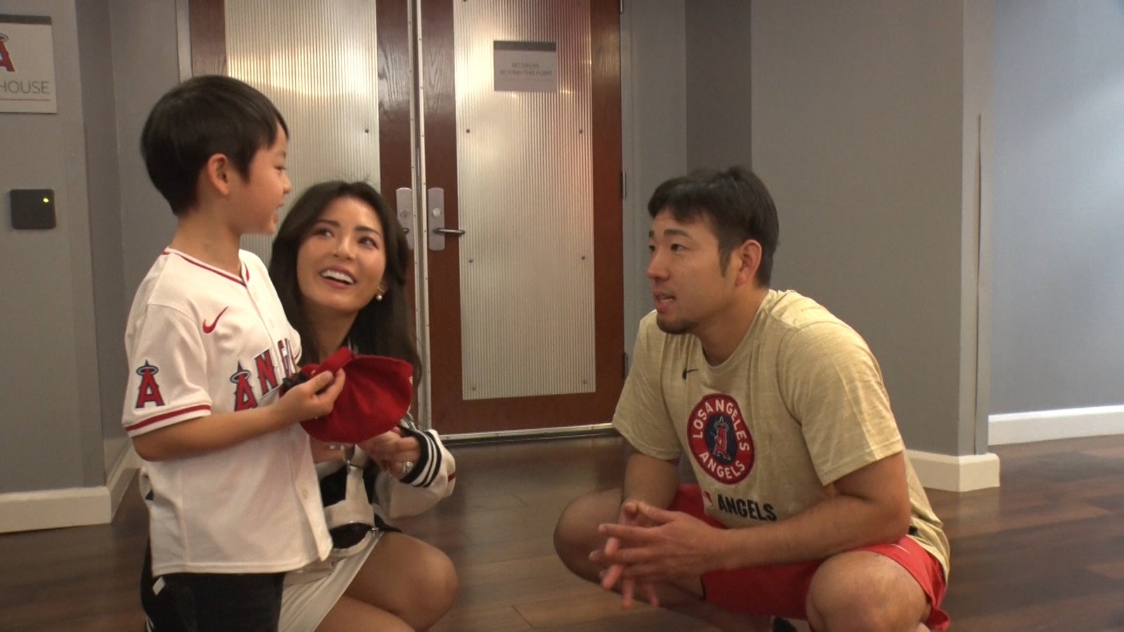 瑠美さん、菊池雄星投手（C）日本テレビ