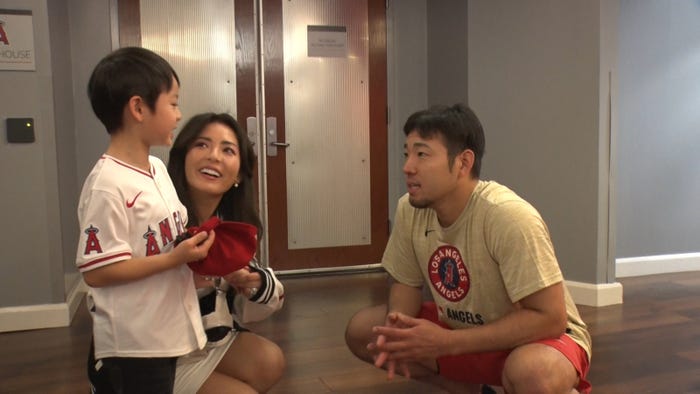 瑠美さん、菊池雄星投手(C)日本テレビ