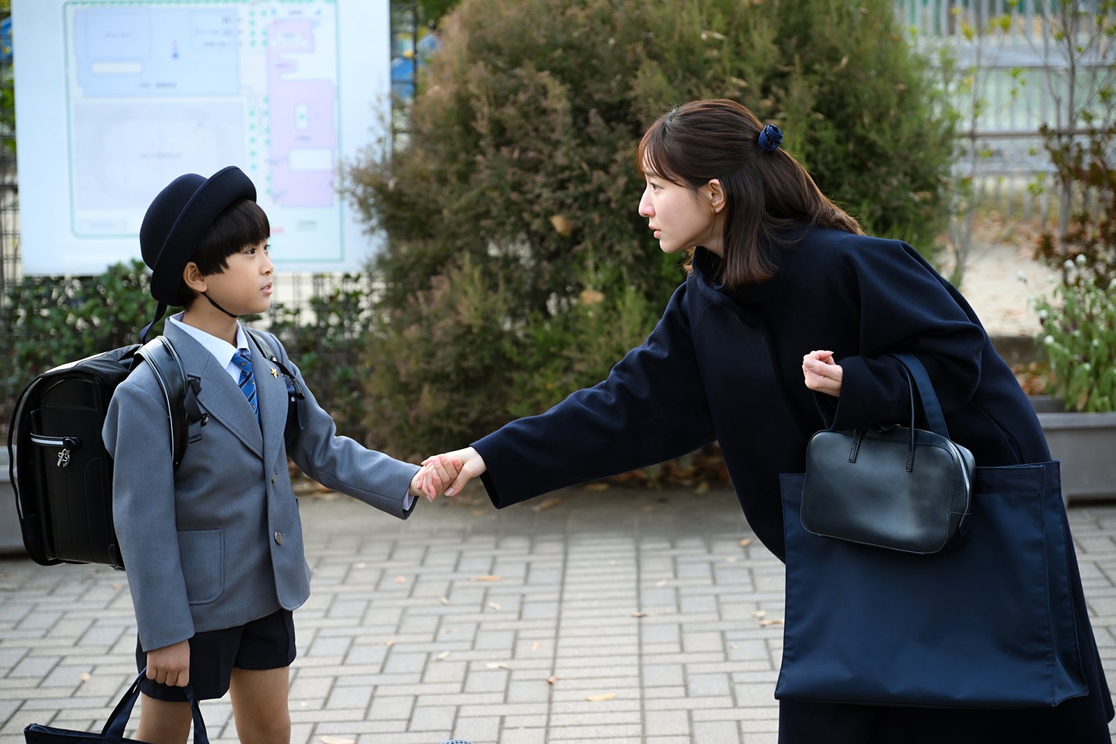 高嶋龍之介、田中みな実「フェイクマミー」最終話（C）TBS