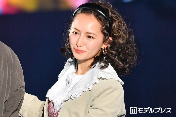 元「JULIDY」JULIA、婚約発表 お相手との2ショットで報告