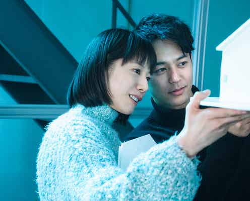妻夫木聡、夏帆と“大人の恋愛”で新境地「人間の本能には勝てない」<Red>
