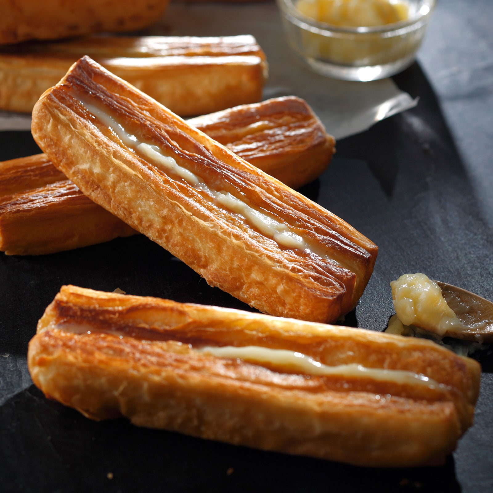 デニッシュスティック ミルククリーム／画像提供：スターバックスコーヒージャパン