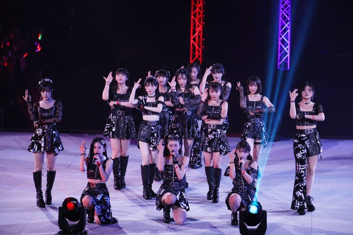 モーニング娘。’22「モーニング娘。’22 25th ANNIVERSARY CONCERT TOUR ~SINGIN' TO THE BEAT~加賀楓卒業スペシャル」より(提供写真)