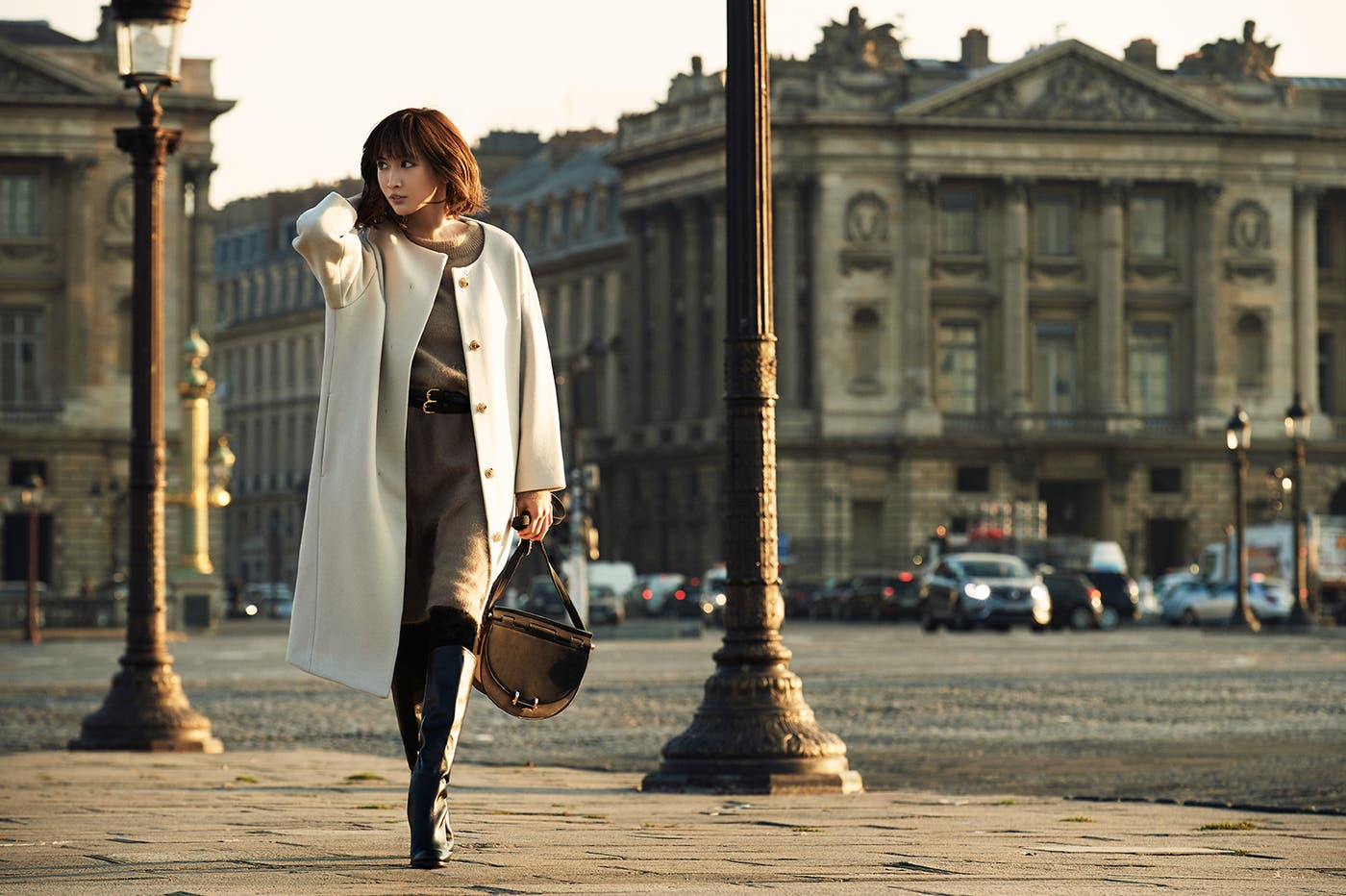 「BIBYEワイドノーカラーコート」¥37,800(税込)/モデル:紗栄子