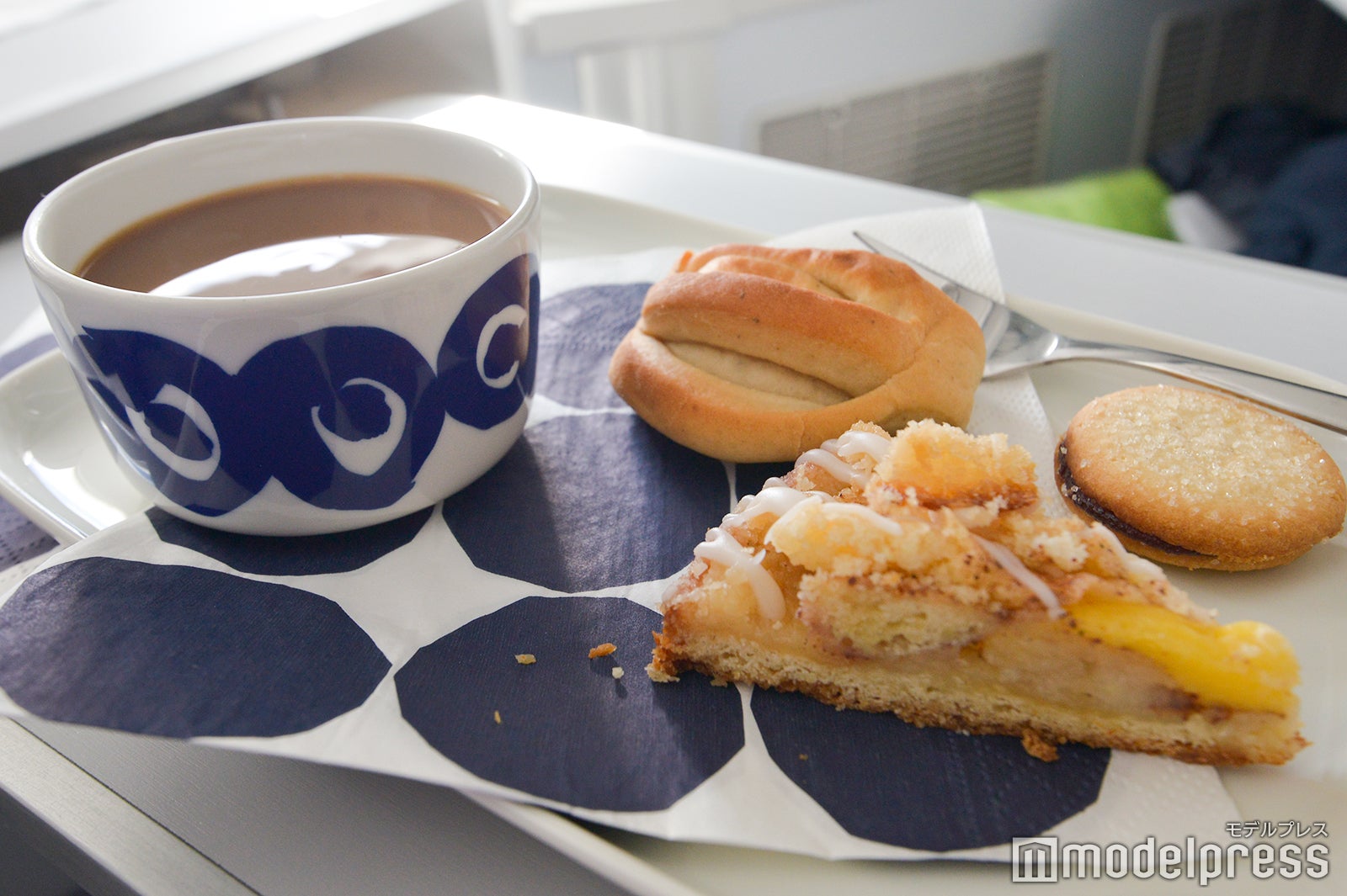 マリメッコのテーブルウェアで機内食を味わえる （C）モデルプレス