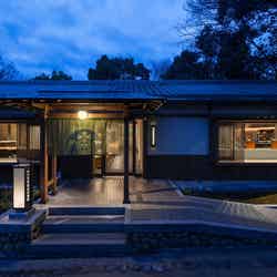 京都・円山公園にスタバ出店 日本家屋を再生したリラックス空間&縁起物チャームにも注目