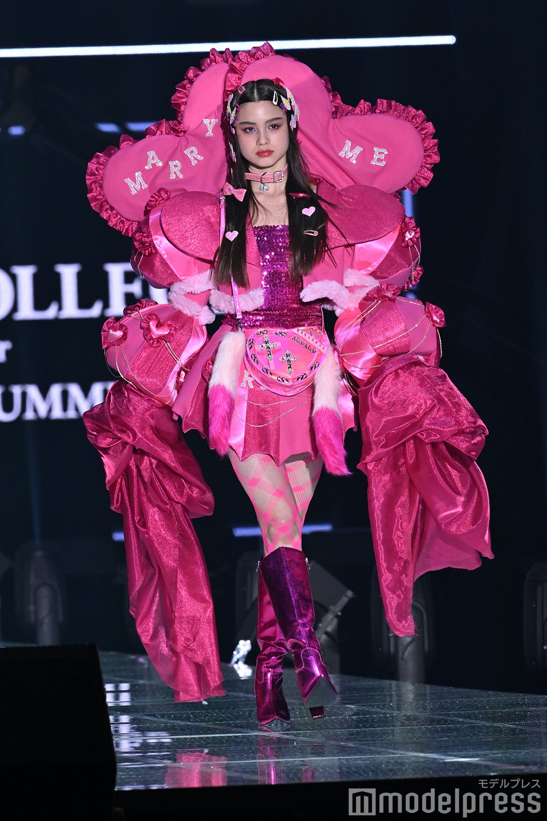 （C）モデルプレス