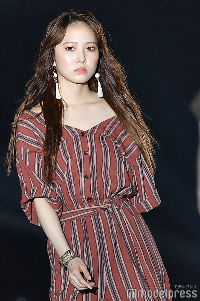 加藤史帆(C)モデルプレス