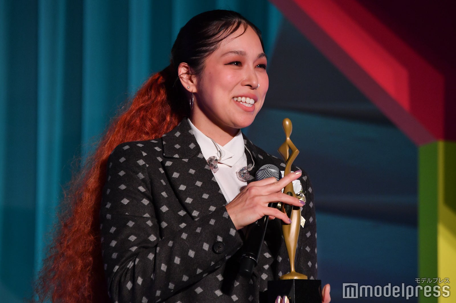 AI （C）モデルプレス