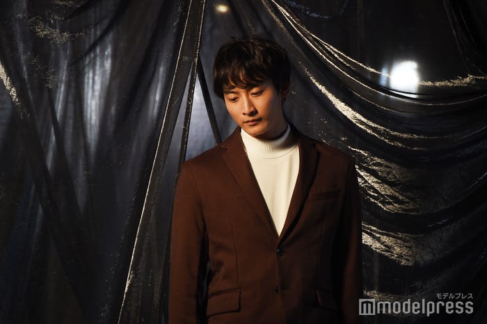 ぐっと切ない表情も(C)モデルプレス